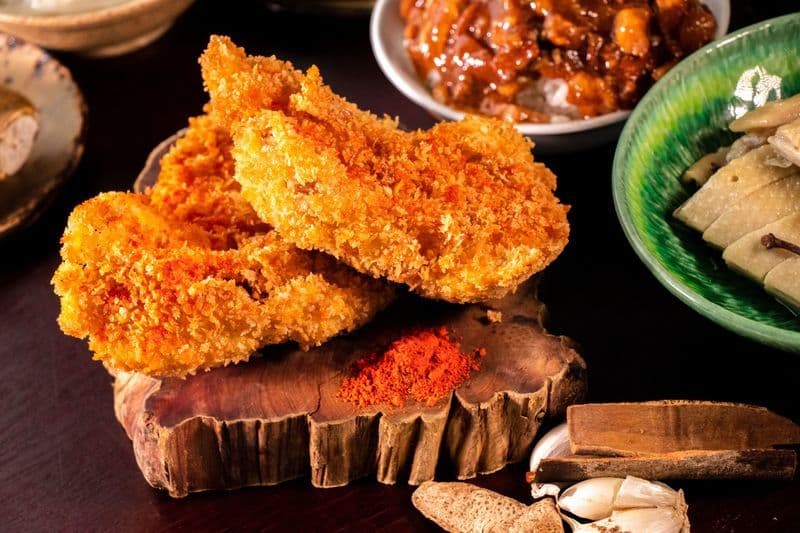 The Market Hotel ICON 唯港薈 - OKiBook Hong Kong and Macau Restaurant Buffet booking 餐廳和自助餐預訂香港和澳門 - Flavours of Taiwan - 品味台灣 - Fried Chicken Cutlet with Tomato Ketchup