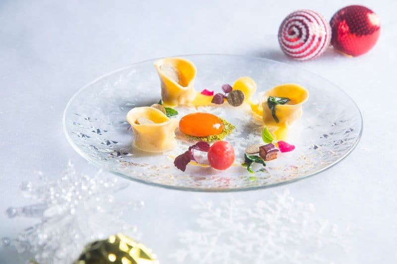 Cucina Marco Polo Hotel- 馬哥孛羅香港酒店 - OKiBook Hong Kong - Restaurant Booking - Cucina Homemade Ravioli with Borage, Ricotta Cheese, Tayouran Egg and White Truffle 自家製意大利雲吞配芝士、日本蛋及白松露_r