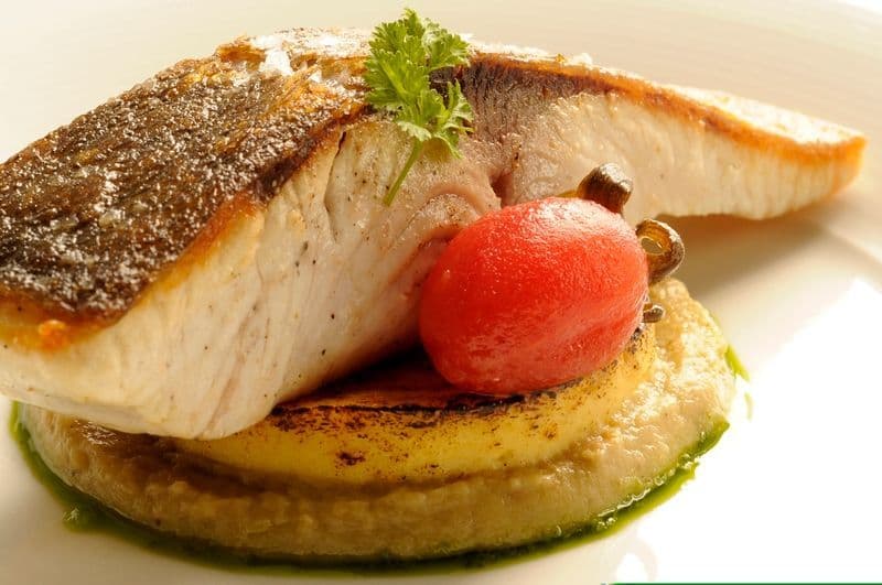 Three on Canton Gateway Hotel 港威酒店 - OKiBook Hong Kong Restaurant Booking 自助餐預訂香 - Halibut Fillet 香煎比目魚柳