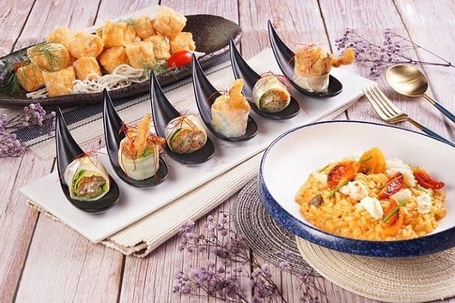 Harbour Restaurant The Harbourview 灣景廳 - 灣景國際 OKiBook -Deep-fried Crab Rolls in Chiu Chow Style, Risotto with Alaskan Crabmeat,Tomato and Cheese,Soft Shell Crab and Avocado Rice Paper Rolls 潮式炸蟹棗,阿拉斯加蟹肉鮮茄芝士意大利飯,軟殼蟹牛油果米紙卷