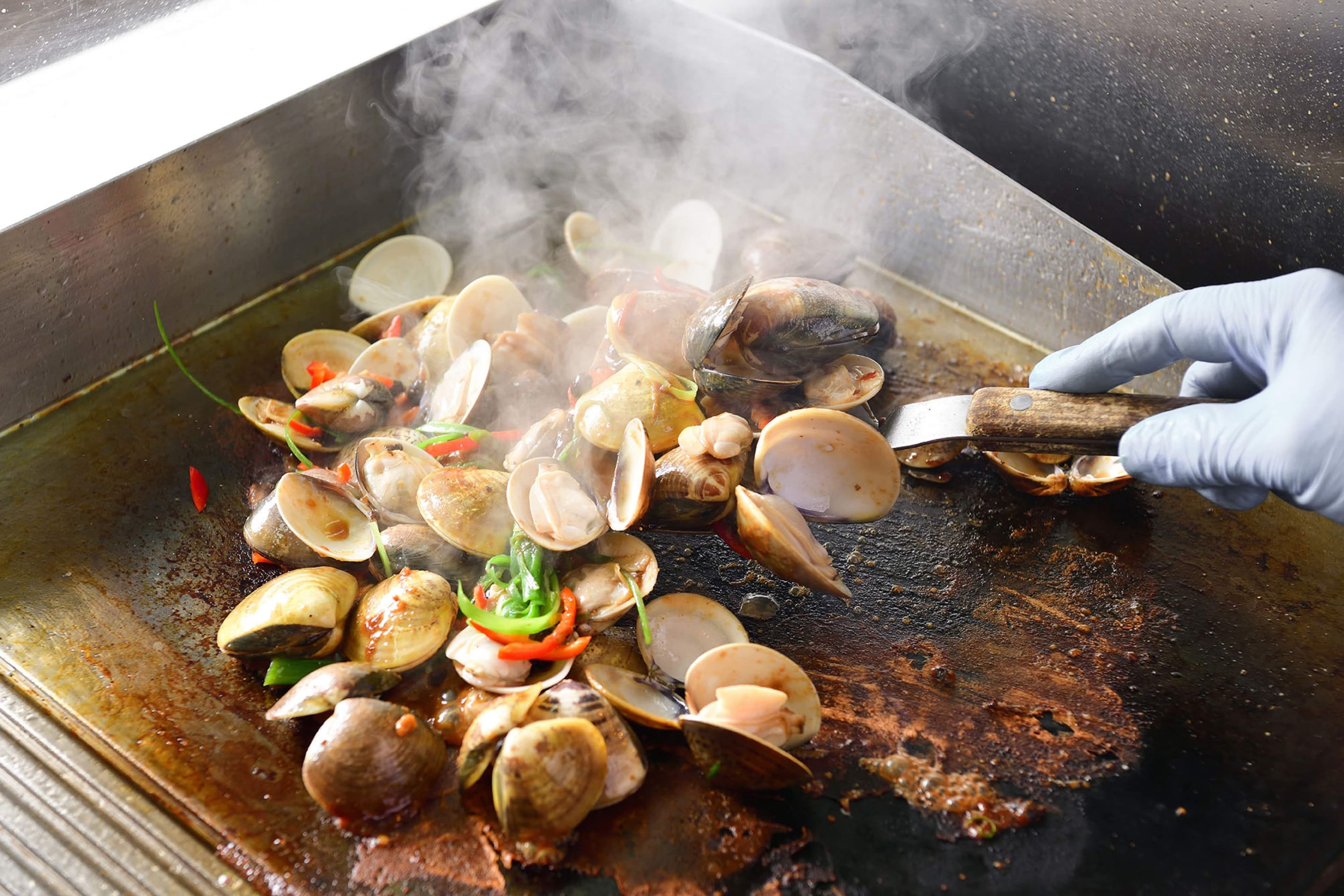 Café Rivoli - Regal Hongkong_OKiBook Hong Kong and Macau Restaurant Buffet booking 餐廳和自助餐預訂香港和澳門_「活海鮮．燒蠔自助晚餐」自助晚餐 / Live Seafood and Grilled Oysters Dinner Buffet