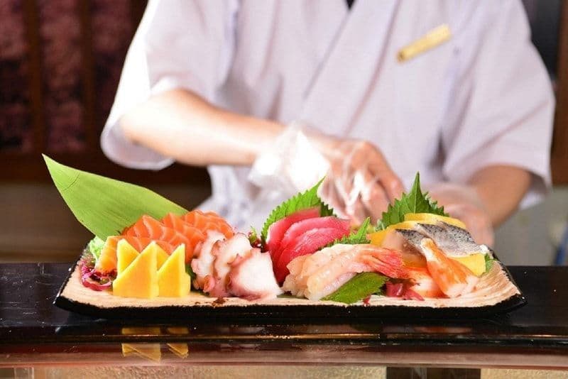 Best December and Christmas Restaurant Deals to Book Now