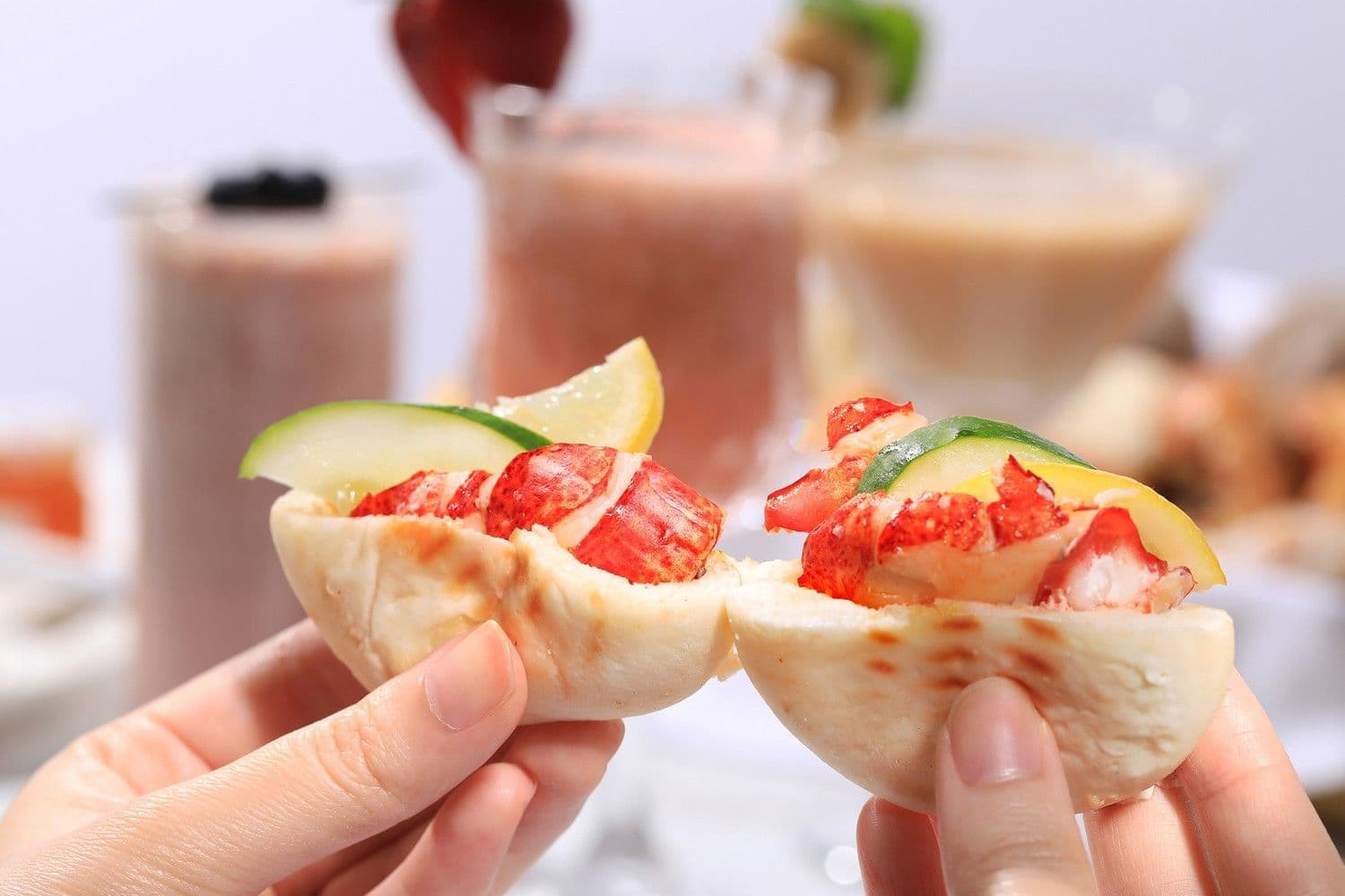 Yamm - The Mira Hong Kong - OKiBook Hong Kong and Macau Restaurant Buffet booking 餐廳和自助餐預訂香港和澳門 - Summer Sunday Brunch 2019 - Lobster Mini Buns