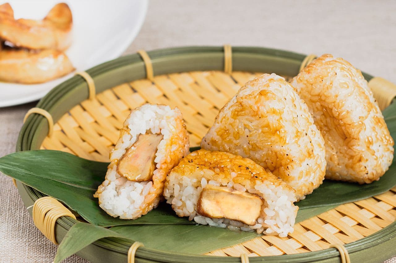 All-you-can-eat Seafood and International Delicacies @ Café on the PARK - Royal Pacific Hotel