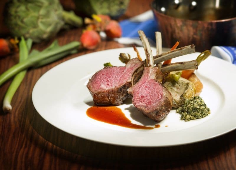 Theo Mistral by Theo Randall - InterContinental Grand Stanford - 海景嘉福洲際酒店 - Australian Rack of Lamb with Delicate Squash Puree, Italian Artichoke in Romana Style and Porto Sauce 烤羊鞍配燒雅枝竹、大蒜苗、茴香、甘筍、紅菜根及香草汁- OKiBook Hong Kong Restaurant Buffet booking 自助餐預訂香港