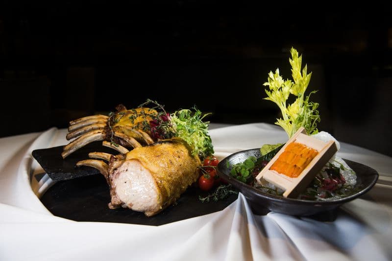 Harbour Restaurant The Harbourview 灣景廳 - 灣景國際 OKiBook Hong Kong Restaurant Booking 自助餐預訂香港 - Uni and Kurubota Pork Dinner Buffet