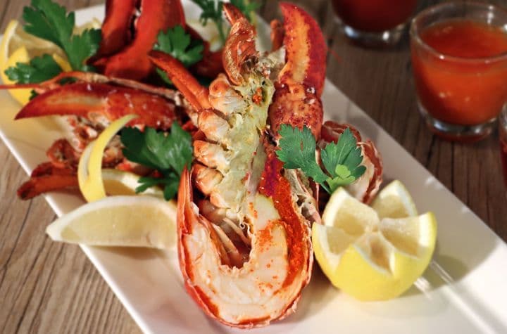 Cafe Rivoli Sumptuous Lunch and Dinner Buffets Reopening Offer @ Café Rivoli - Regal Hong Kong Hotel
