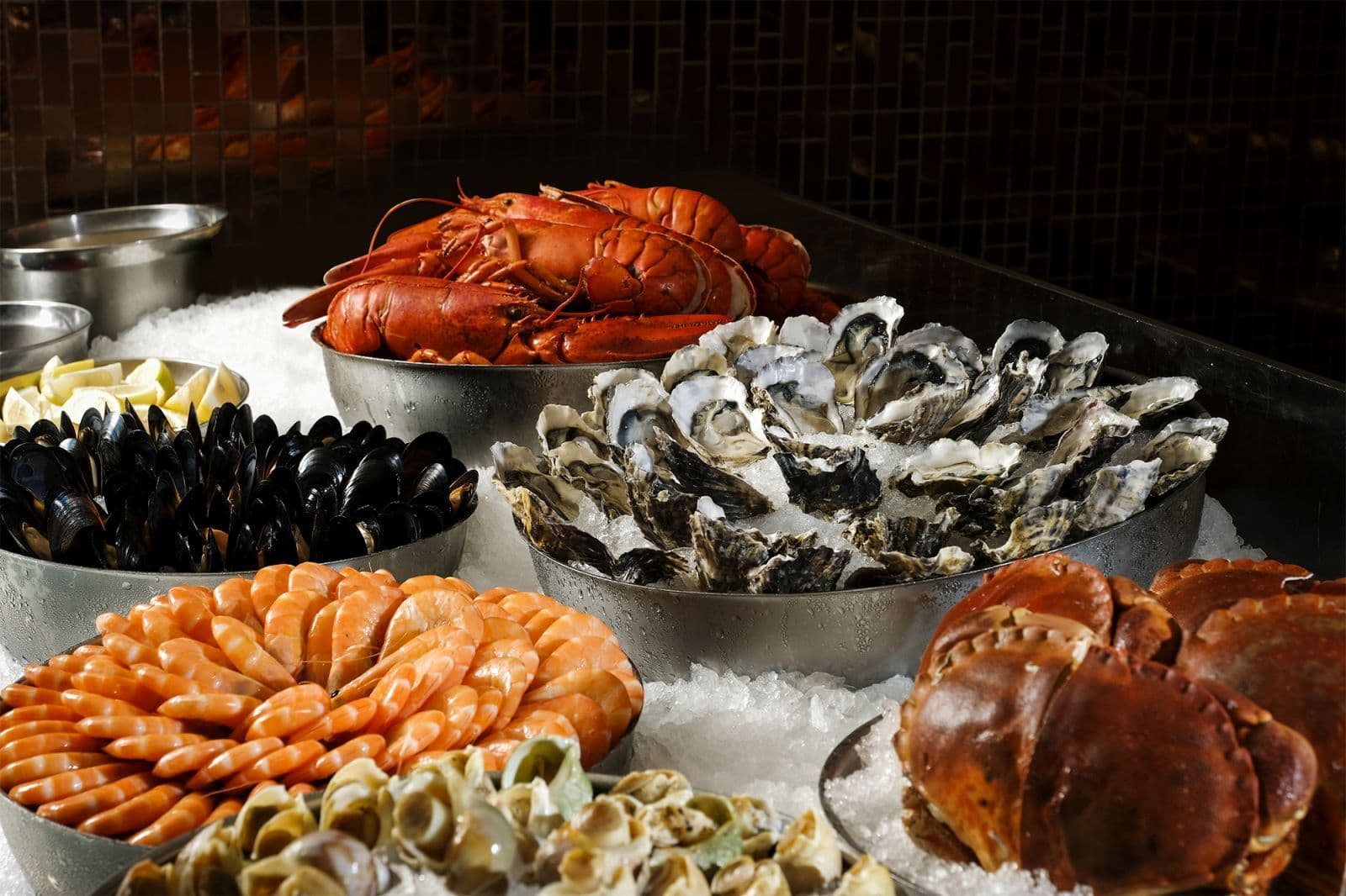 Best December and Christmas Restaurant Deals to Book Now
