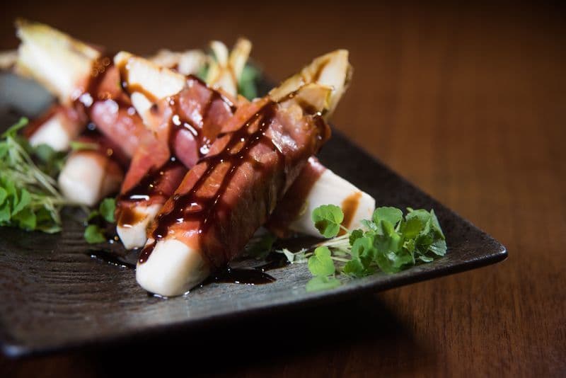 Harbour Restaurant The Harbourview 灣景廳 - 灣景國際 OKiBook Hong Kong Restaurant Booking 自助餐預訂香港 - Grilled Iberico Ham rolled with Endive with Balsamic Vinegar_H_2