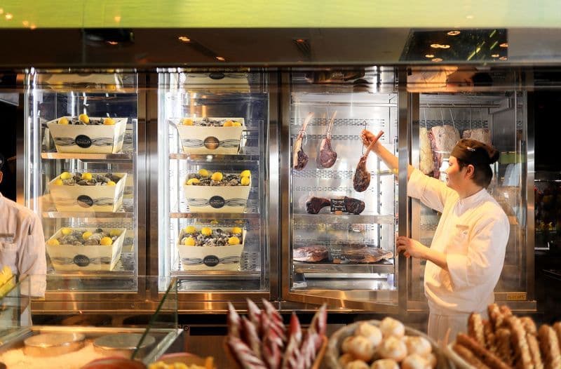 Yamm The Mira - Dry-Aged vs Wet-Aged Beef - Drying Room - OKiBook Hong Kong Restaurant Booking