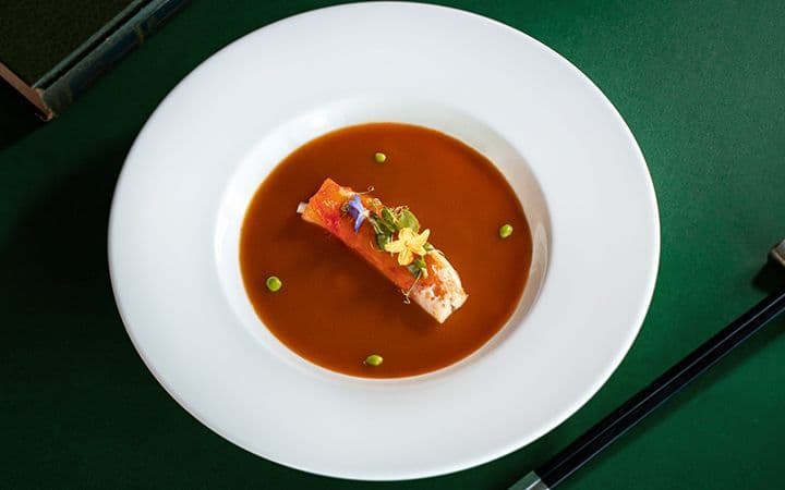 Crabs Specials @ Above & Beyond – Hotel ICON