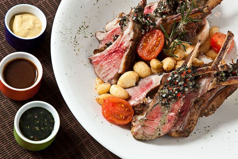 Cafe Aficionado Regal Airport Hotel 藝廊咖啡室 - 富豪機場酒店 - OKiBook Hong Kong Restaurant Buffet booking 自助餐預訂香港 - Roasted Lamb Rack