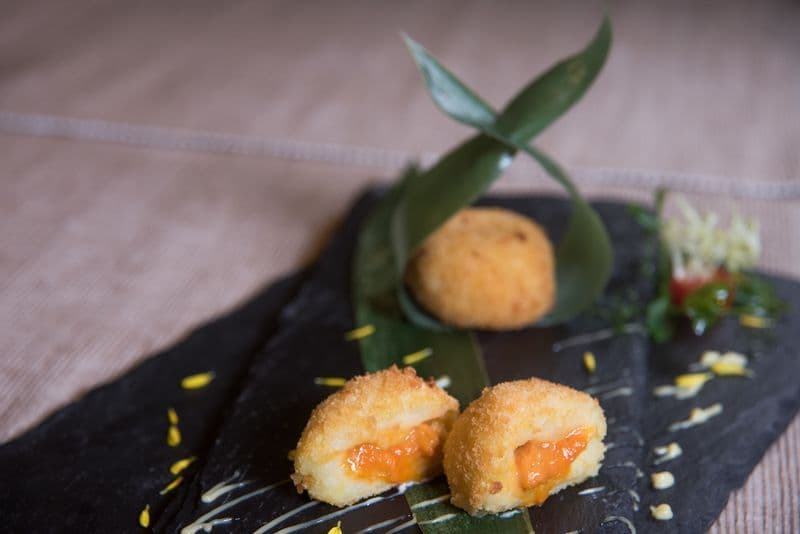 Harbour Restaurant The Harbourview 灣景廳 - 灣景國際 OKiBook Hong Kong Restaurant Booking 自助餐預訂香港 - Sea Urchin Potato Croquette_H_2.jpg