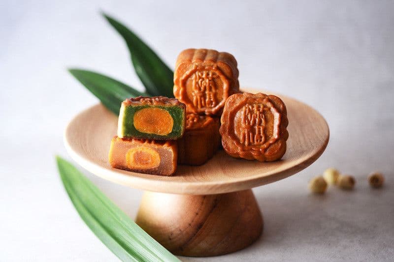 Indigenous Mooncakes @ Dynasty - Renaissance Harbour View Hotel