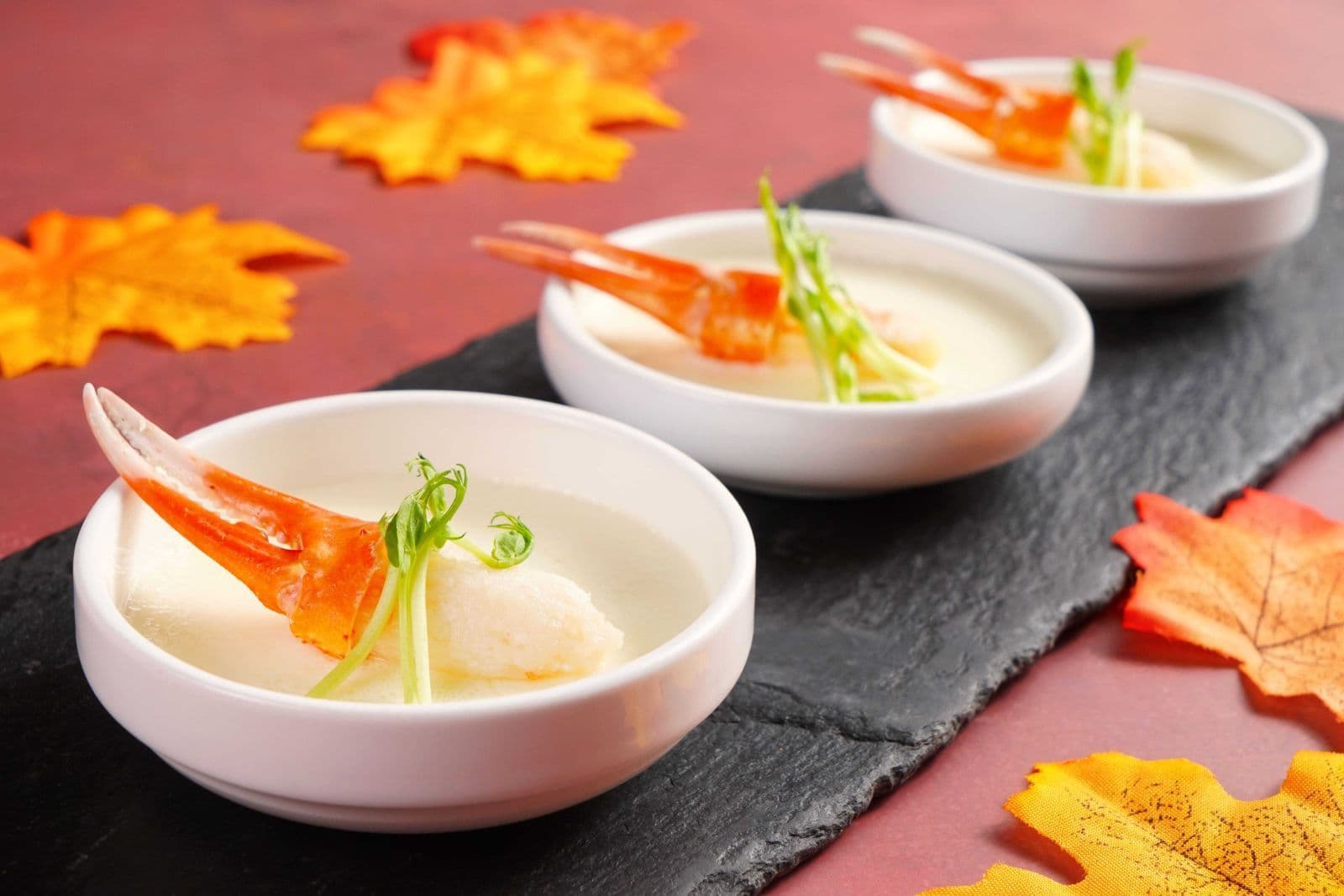 "Snow Crab Cluster, Duck Foie-gras and Oyster" Dinner Buffet at Harbour Restaurant - The Habourview