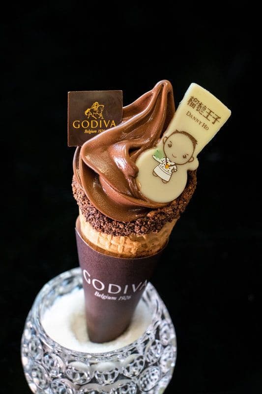 rsz_godiva_dark_chocolate_soft_serve.jpg