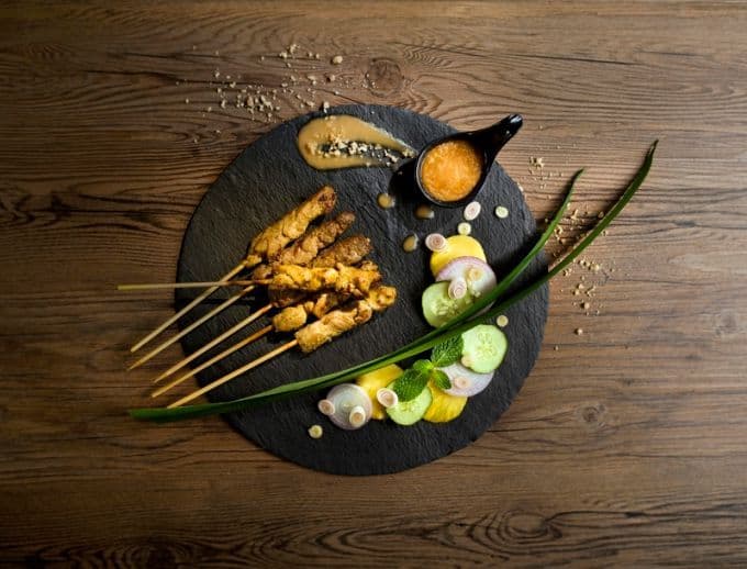 Chinese New Year 2020 dining guide for Restaurants in Hong Kong and Macau - OKiBook Hong Kong and Macau Restaurant Buffet booking 餐廳和自助餐預訂香港和澳門 - 2020農曆新年用餐指南：囊括香港和澳門餐廳