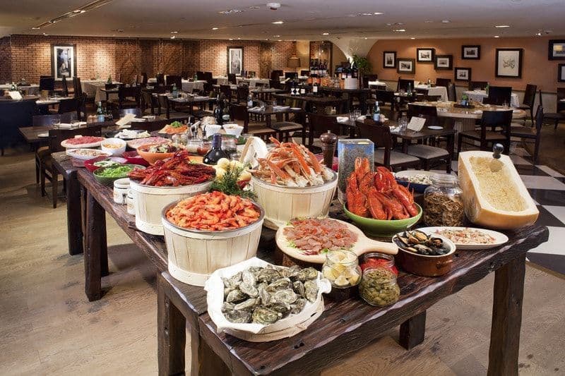Best December and Christmas Restaurant Deals to Book Now