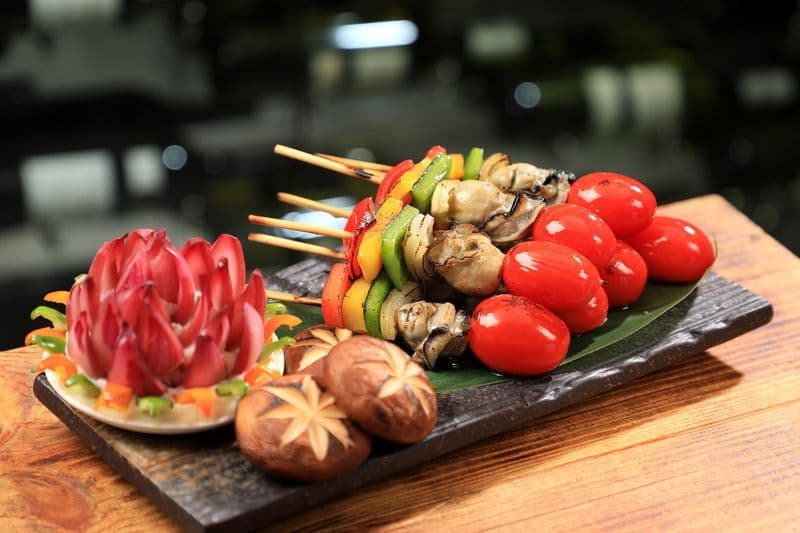 Yamm The Mira Hong Kong - OKiBook Hong Kong Restaurant Buffet booking 自助餐預訂香港 - Oyster Buffet_Oyster & Veggie Skewers