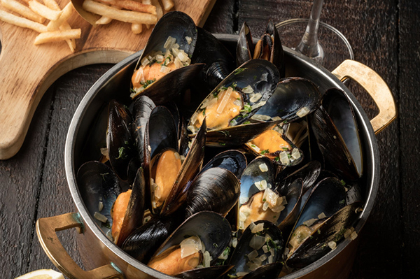 Canadian Blue Mussels Feast @ Bistro on the Mile